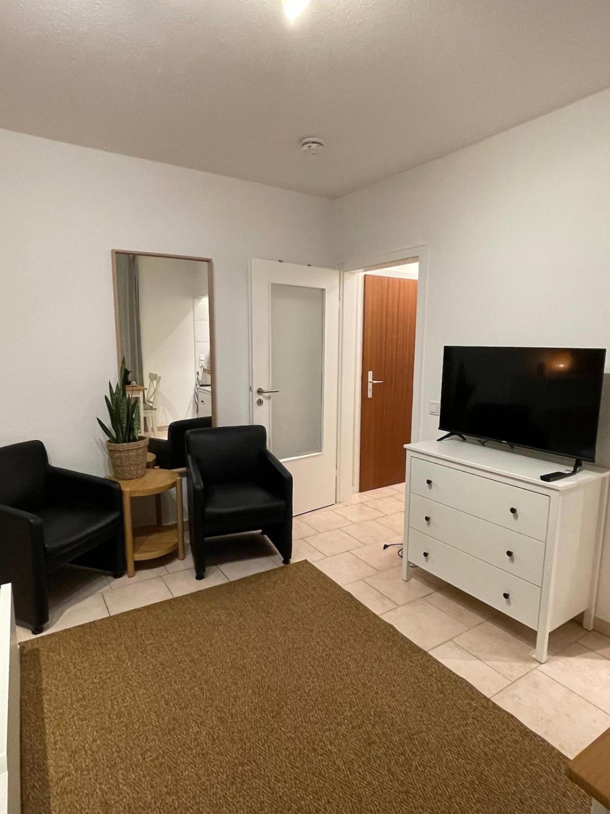 Apartment Centrally Located At Station Düsseldorf